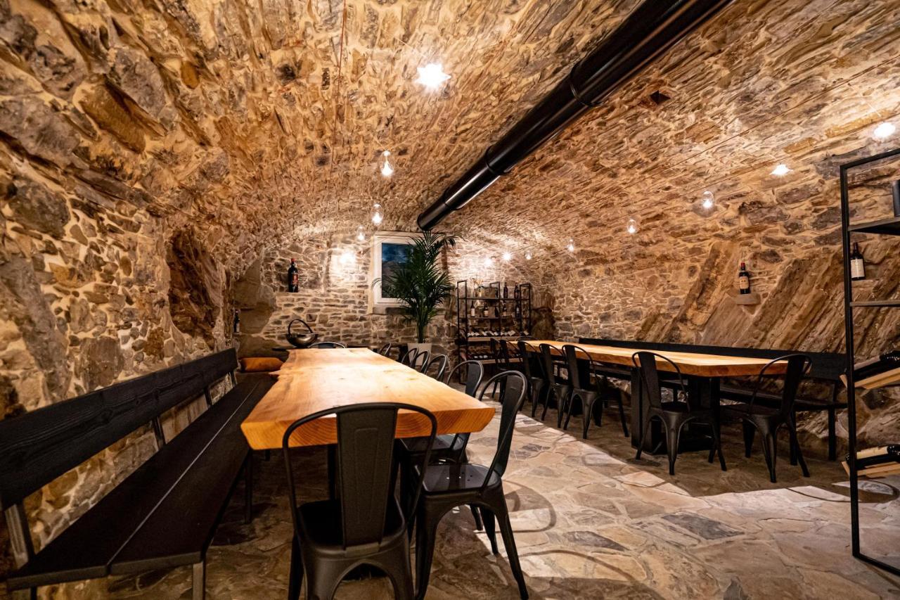 Locanda Moderna Carlambroeus Montevecchia ภายนอก รูปภาพ
