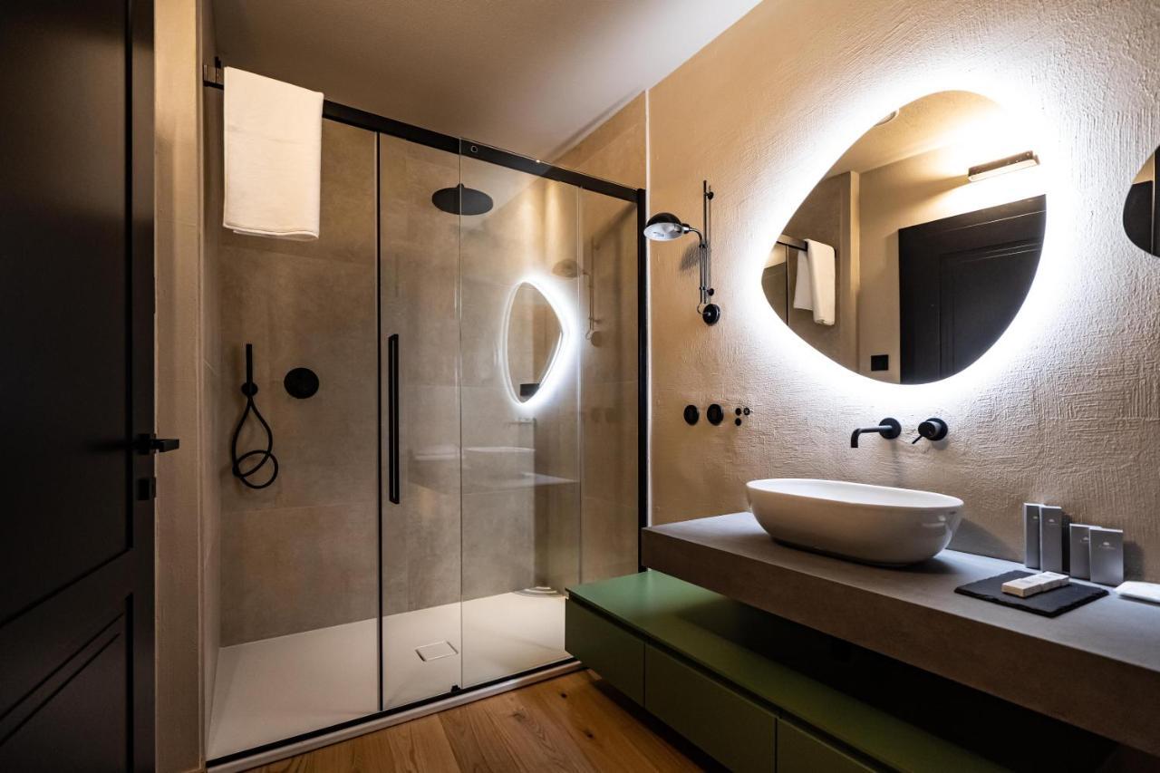 Locanda Moderna Carlambroeus Montevecchia ภายนอก รูปภาพ