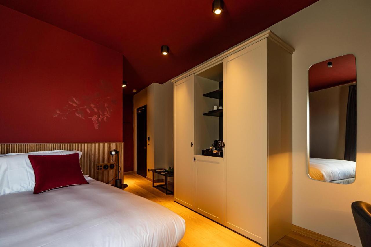 Locanda Moderna Carlambroeus Montevecchia ภายนอก รูปภาพ