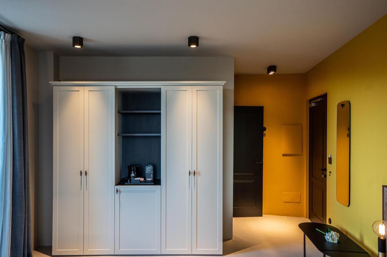 Locanda Moderna Carlambroeus Montevecchia ภายนอก รูปภาพ