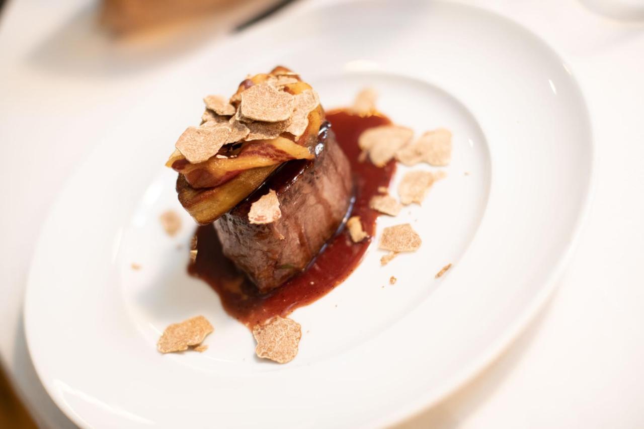 Locanda Moderna Carlambroeus Montevecchia ภายนอก รูปภาพ